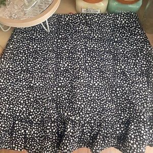Cute aesthetic dot skirt only worn once and i really love it.It is in good touch
